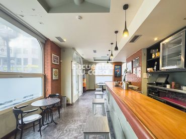 Local comercial en venta en Calle Lekaenea