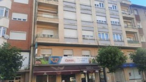 Foto 2 de Piso en venta en Avenida de Portugal, 104, Flores de Sil - La Placa, Ponferrada