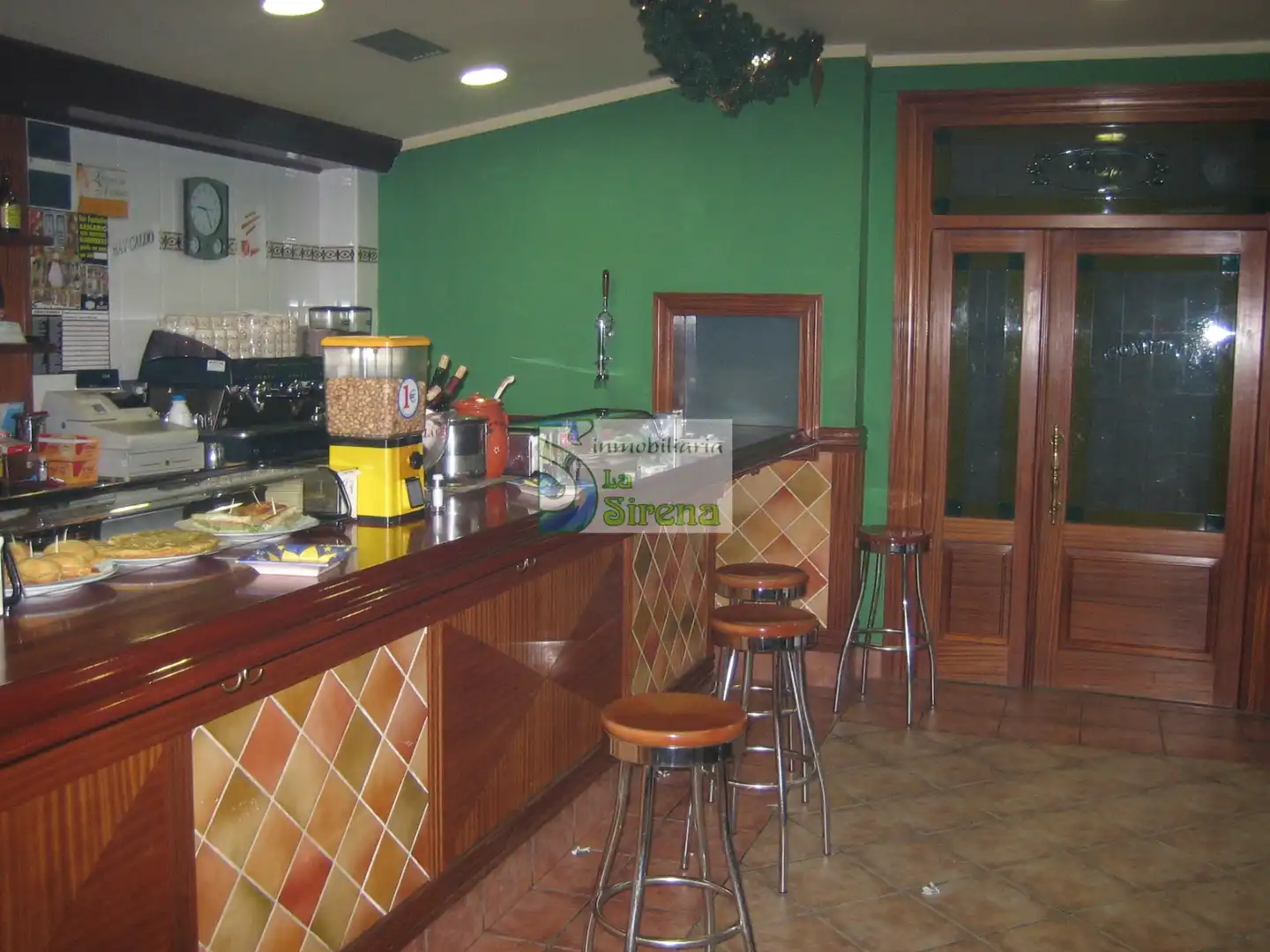 Commercial properties for sale in Castro-Urdiales  with Air Conditioner, Heating and Terrace
