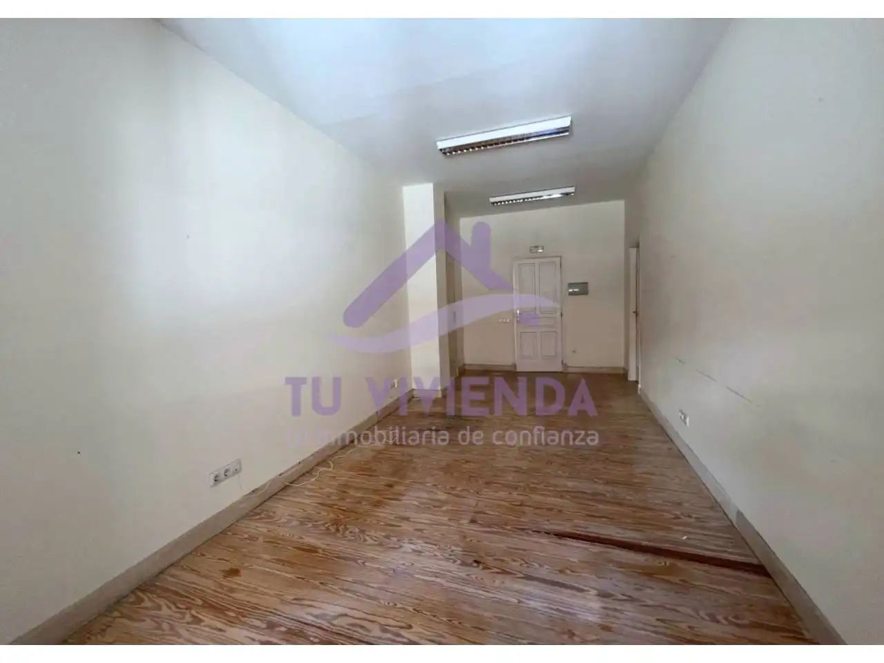 Oficina de lloguer en Centro