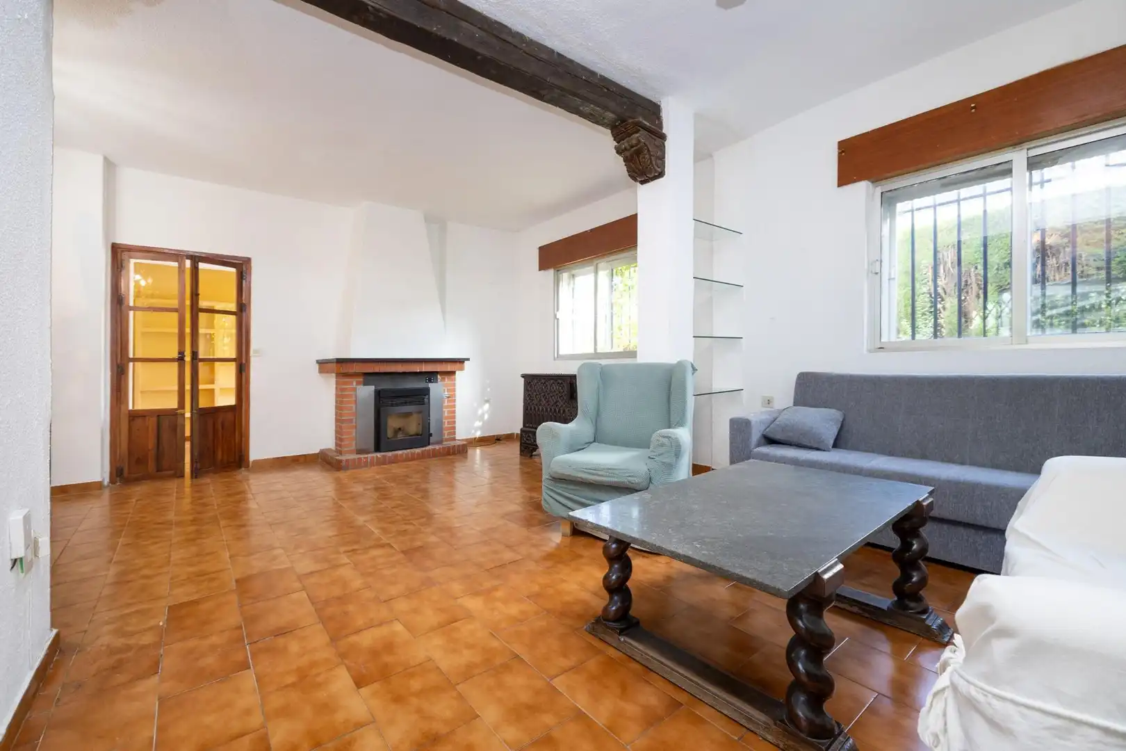 Sala de estar de Casa adosada en venta en Ogíjares con Aire acondicionado, Calefacción y Jardín privado