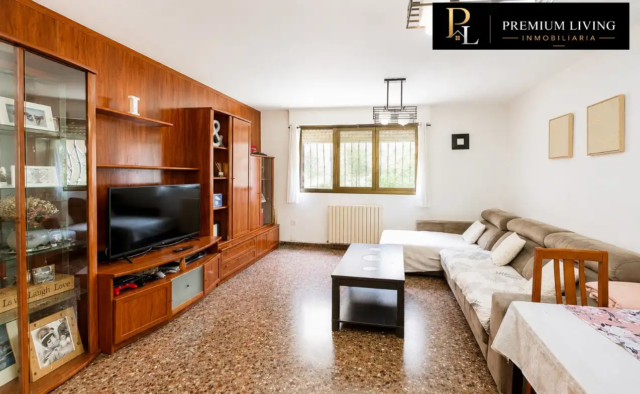 Sala de estar de Piso en venta en Zaragoza con Aire acondicionado, Calefacción y Jardín privado