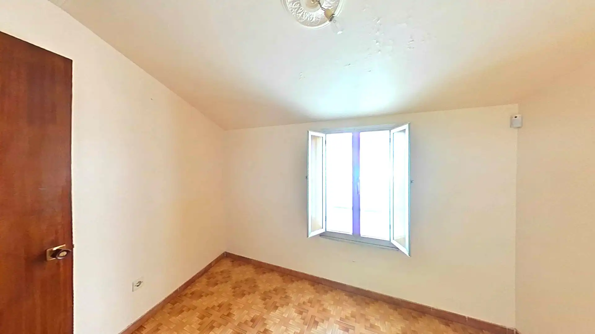 Flat for sale in Santos, Cariño