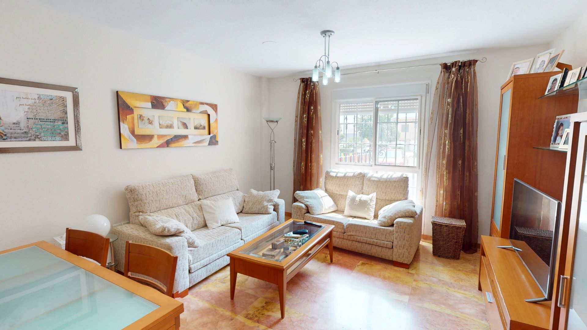 Sala d'estar de Dúplex en venda en Roquetas de Mar amb Aire condicionat, Terrassa i Traster