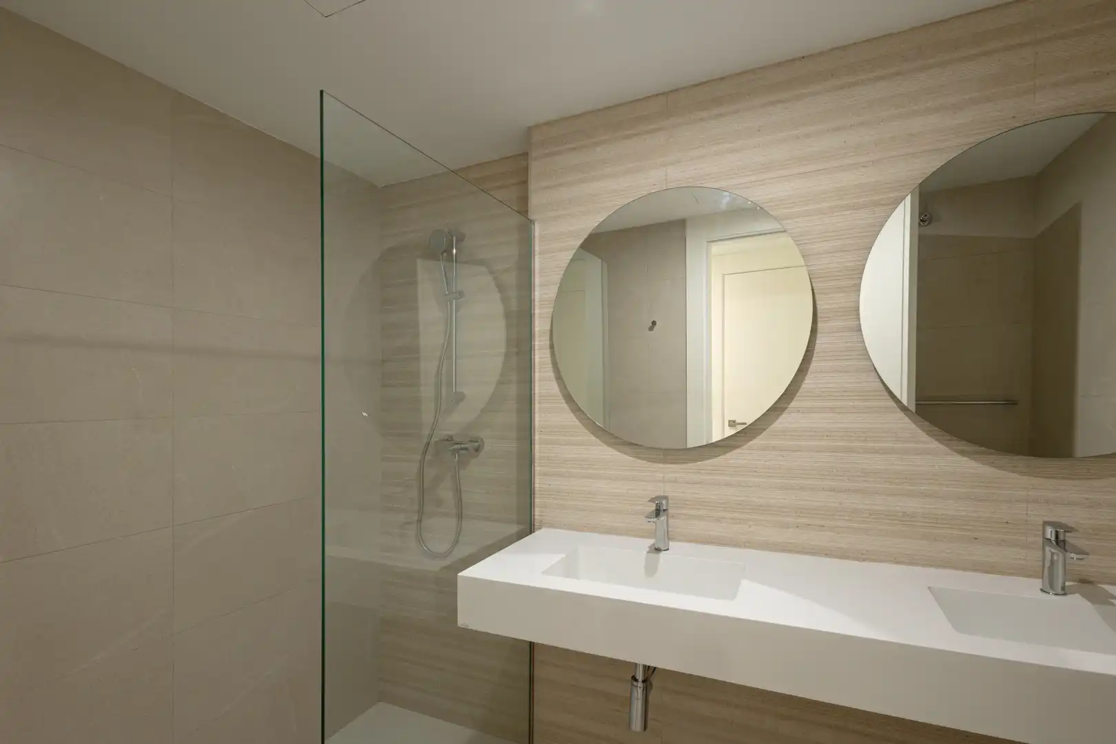 Baño de Dúplex en venta en Marbella con Terraza, Piscina y Piscina comunitaria