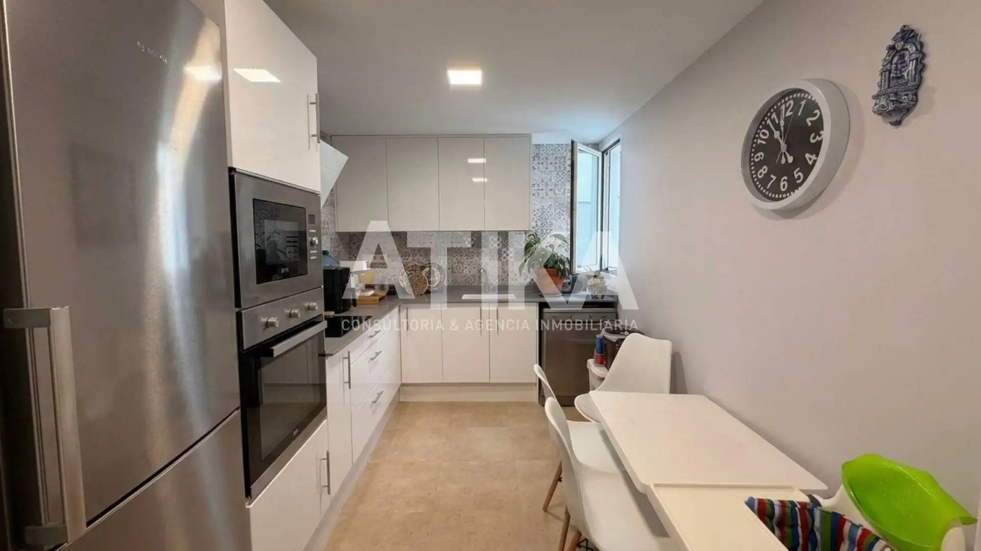 Kitchen of Flat for sale in Ontinyent  with Air Conditioner, Heating and Parquet flooring