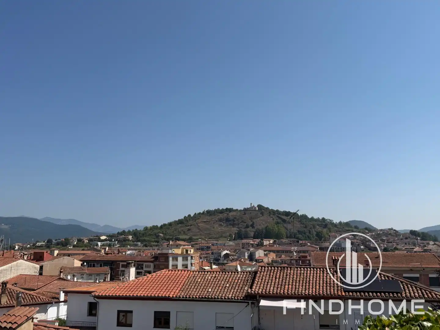 Vista exterior de Casa adosada en venta en Olot con Calefacción y Trastero