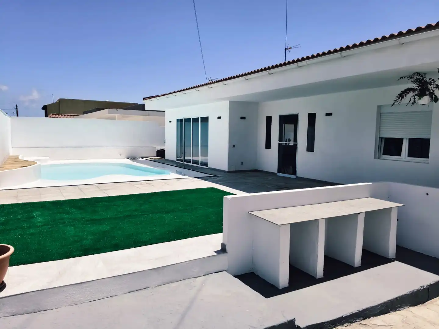Piscina de Casa o xalet en venda en Telde amb Jardí privat, Terrassa i Traster