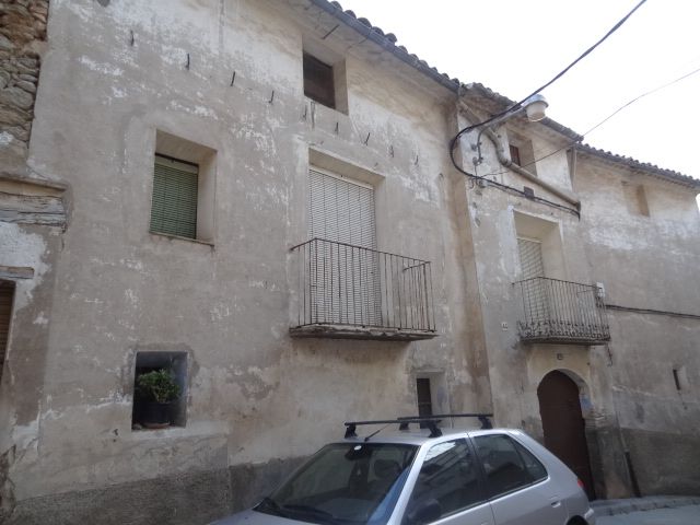 Exterior view of Building for sale in Castillonroy