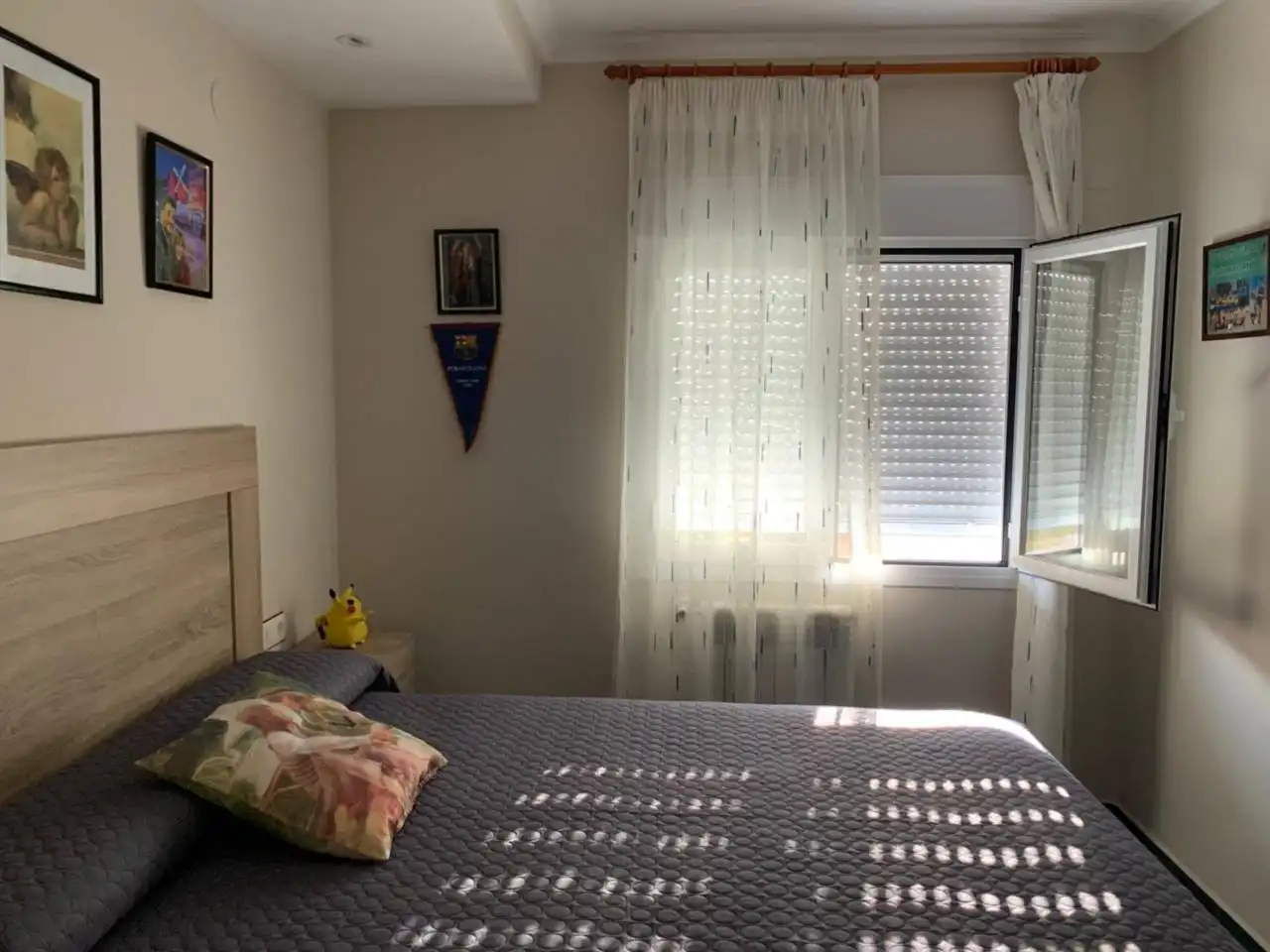 Dormitori de Casa o xalet en venda en Baza amb Calefacció i Terrassa