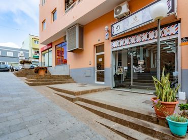Local comercial en venda a Calle PRINCESA GUAJARA
