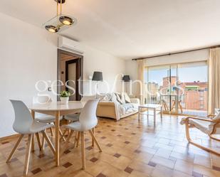 Living room of Flat for sale in Cambrils  with Air Conditioner, Heating and Terrace