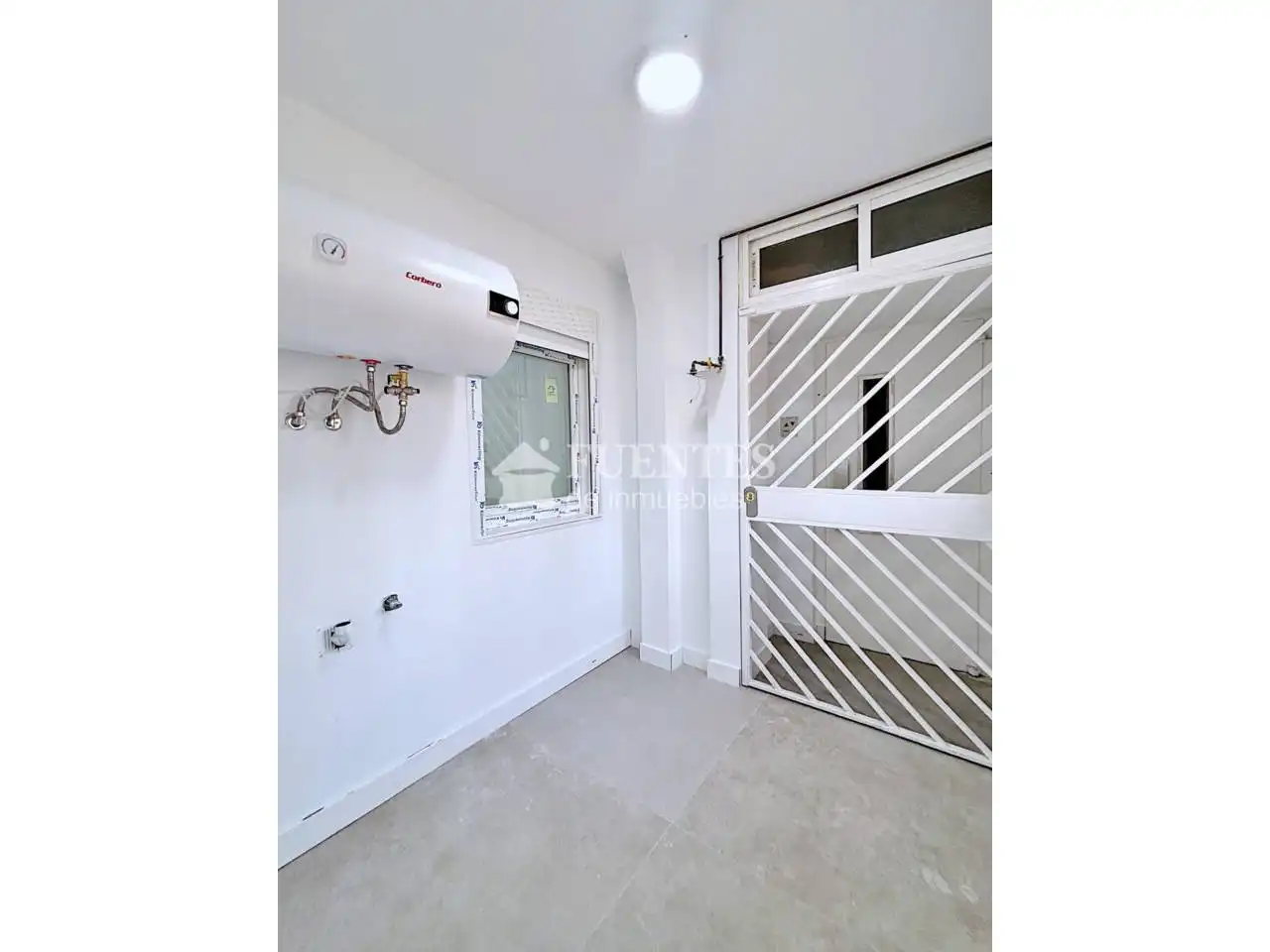 Piso en venta en Alicante / Alacant con Trastero y Alarma