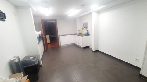 Foto 5 von Fabrikhallen zur Miete in Bolueta, Bilbao