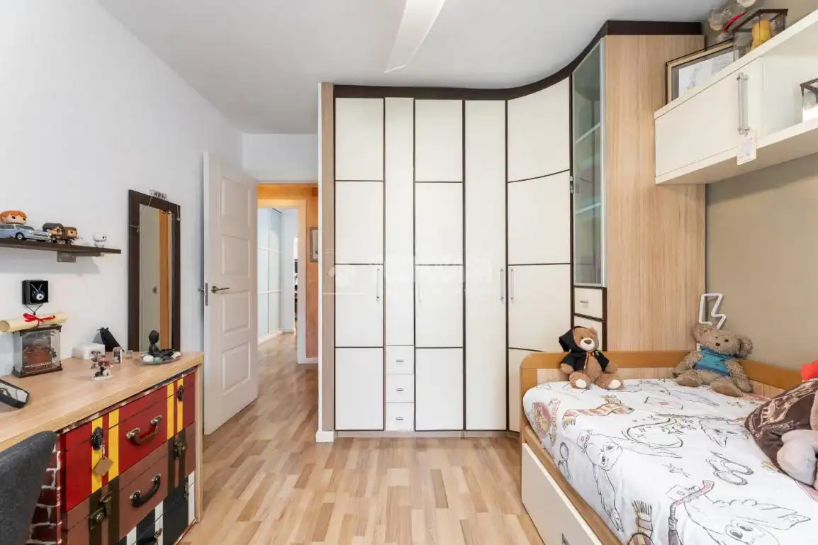 Schlafzimmer von Wohnung zum Verkauf in Hoyo de Manzanares mit Klimaanlage, Heizung und Gemeinschaftspool