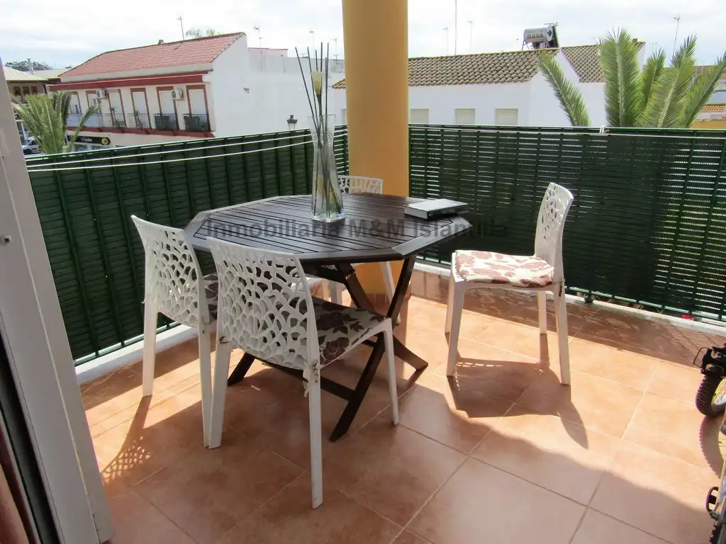 Terraza de Piso en venta en Isla Cristina con Aire acondicionado, Terraza y Amueblado