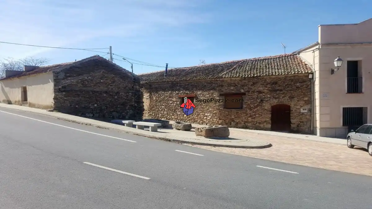 Exterior view of Houses for sale in Ortigosa de Pestaño  with Air Conditioner and Heating