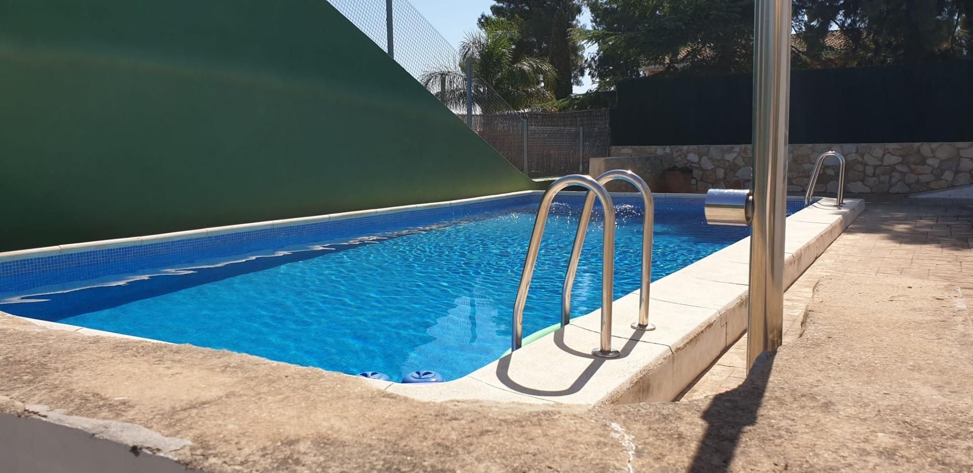 Piscina de Casa o chalet en venta en Alginet con Aire acondicionado, Jardín privado y Terraza