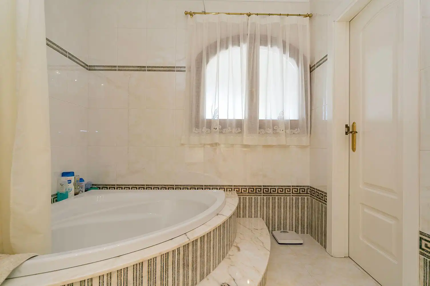 Casa con jardín en venta en La Caleta 2, imagen 29