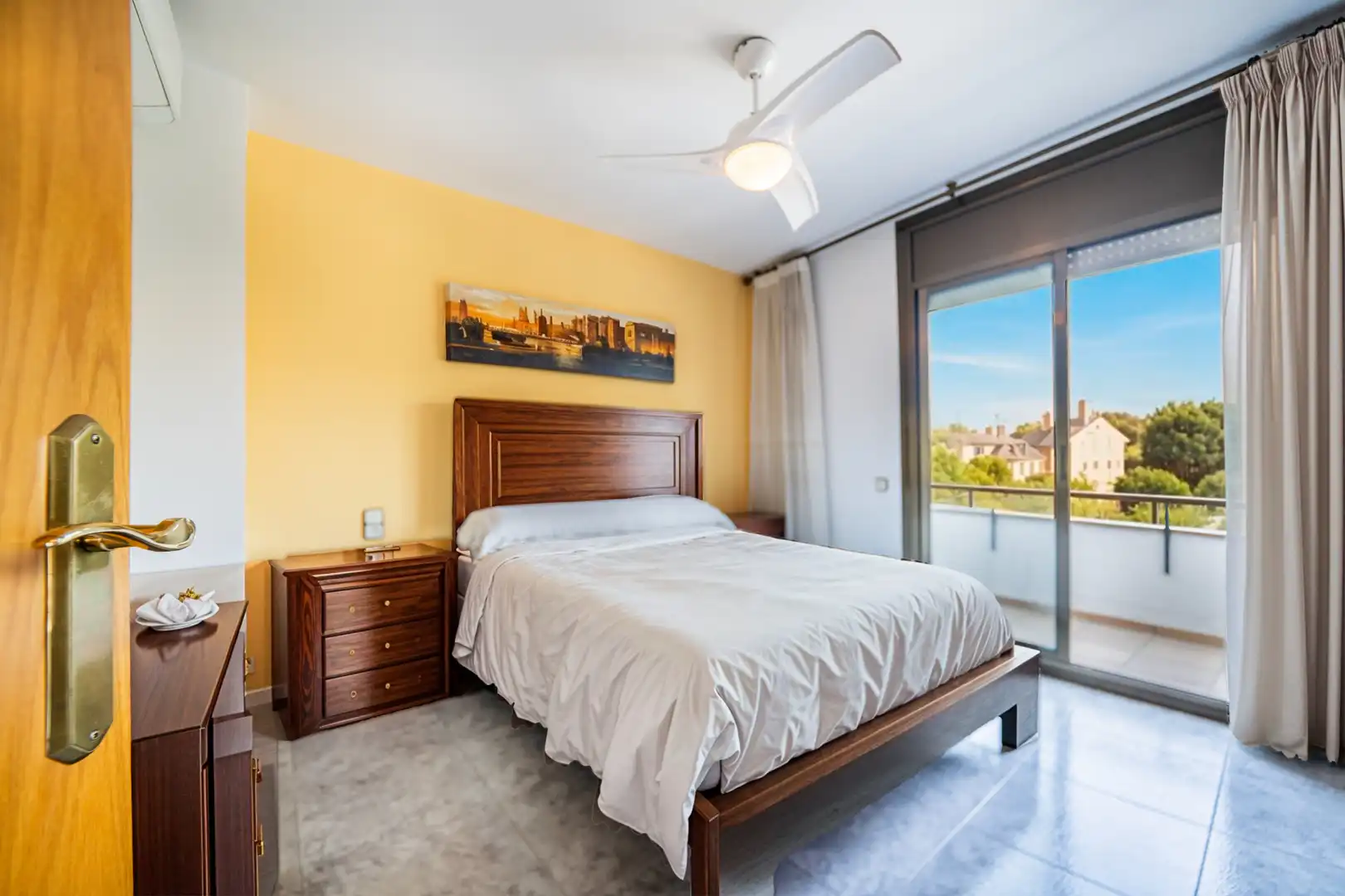 Habitación de Casa o chalet en venta en Santa Perpètua de Mogoda con Calefacción, Terraza y Trastero