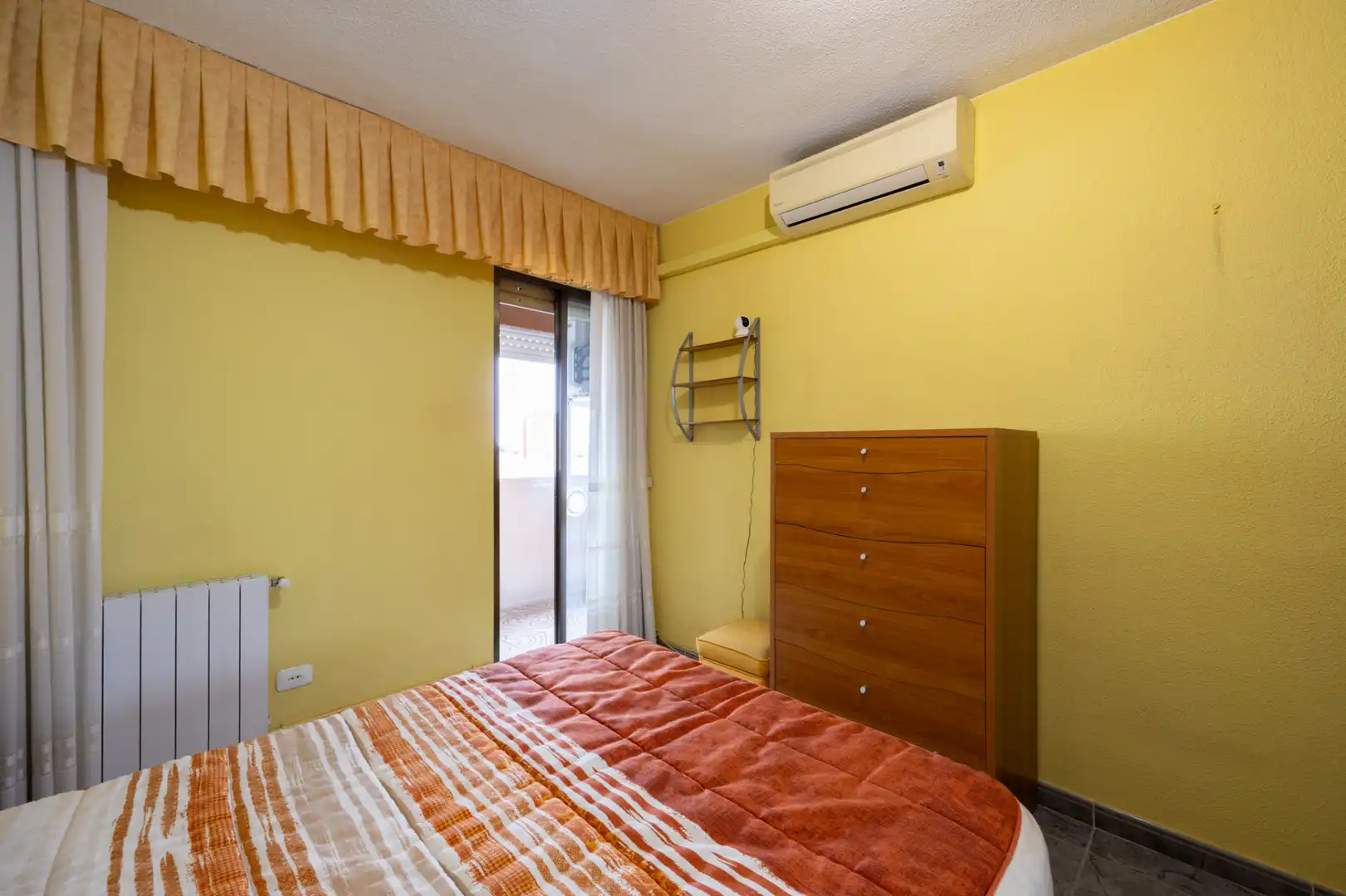 Bedroom of Flat for sale in El Arroyo - La Fuente