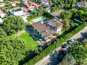 Maison avec piscine à vendre à Valencina de la Concepción