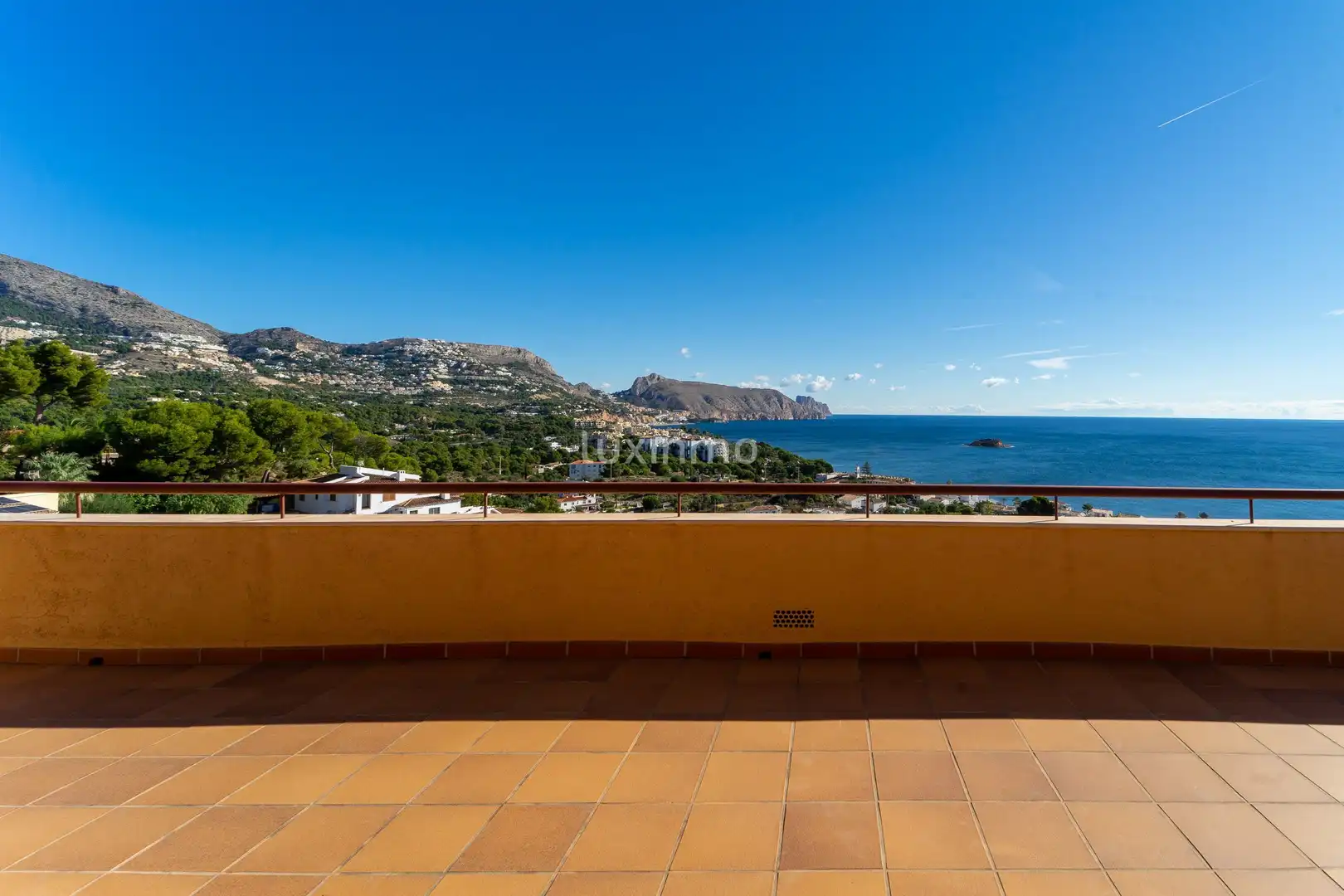 Vista exterior de Casa o xalet en venda en Altea amb Aire condicionat, Calefacció i Jardí privat