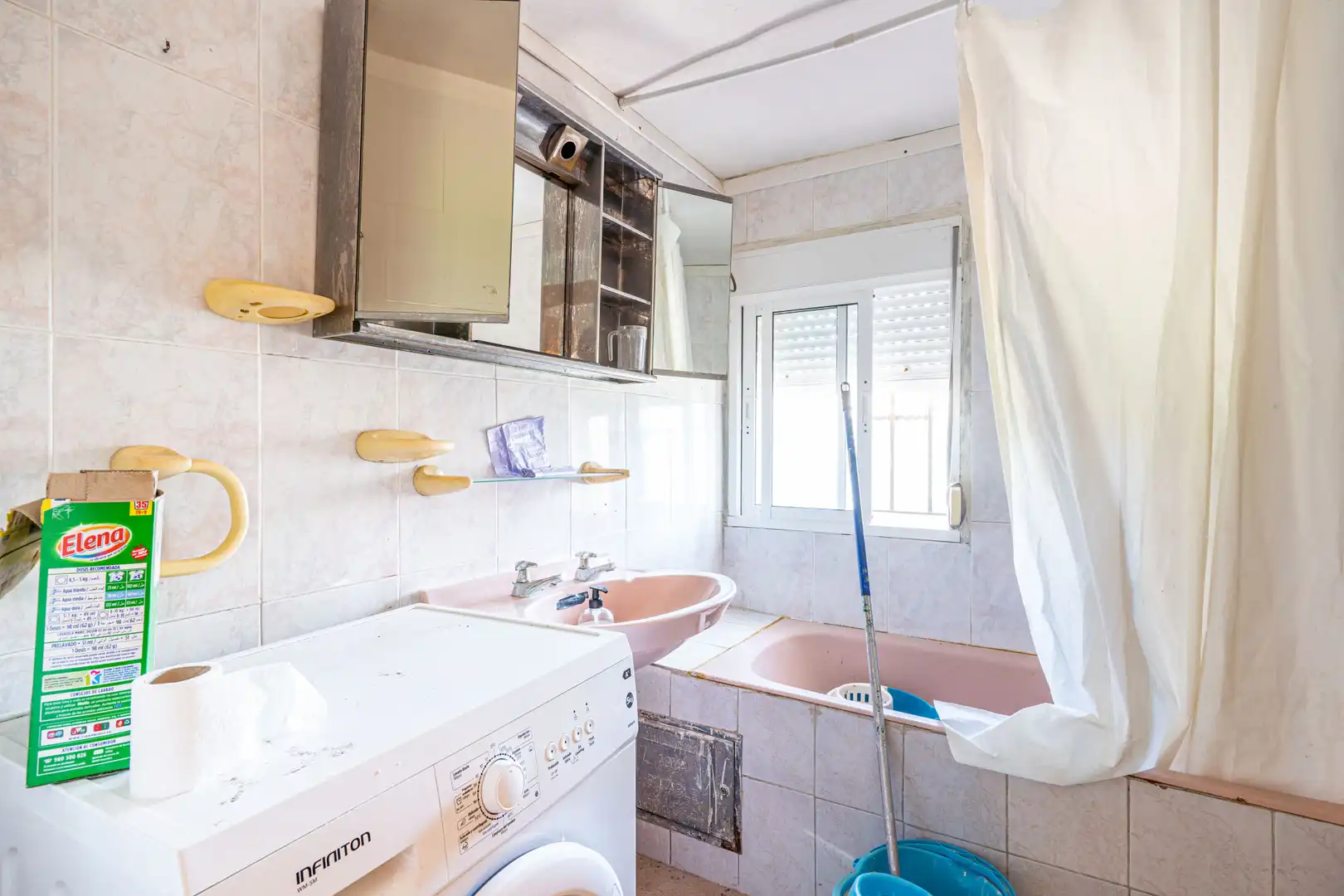 Casa o xalet en venda a Torreguadiaro - San Diego