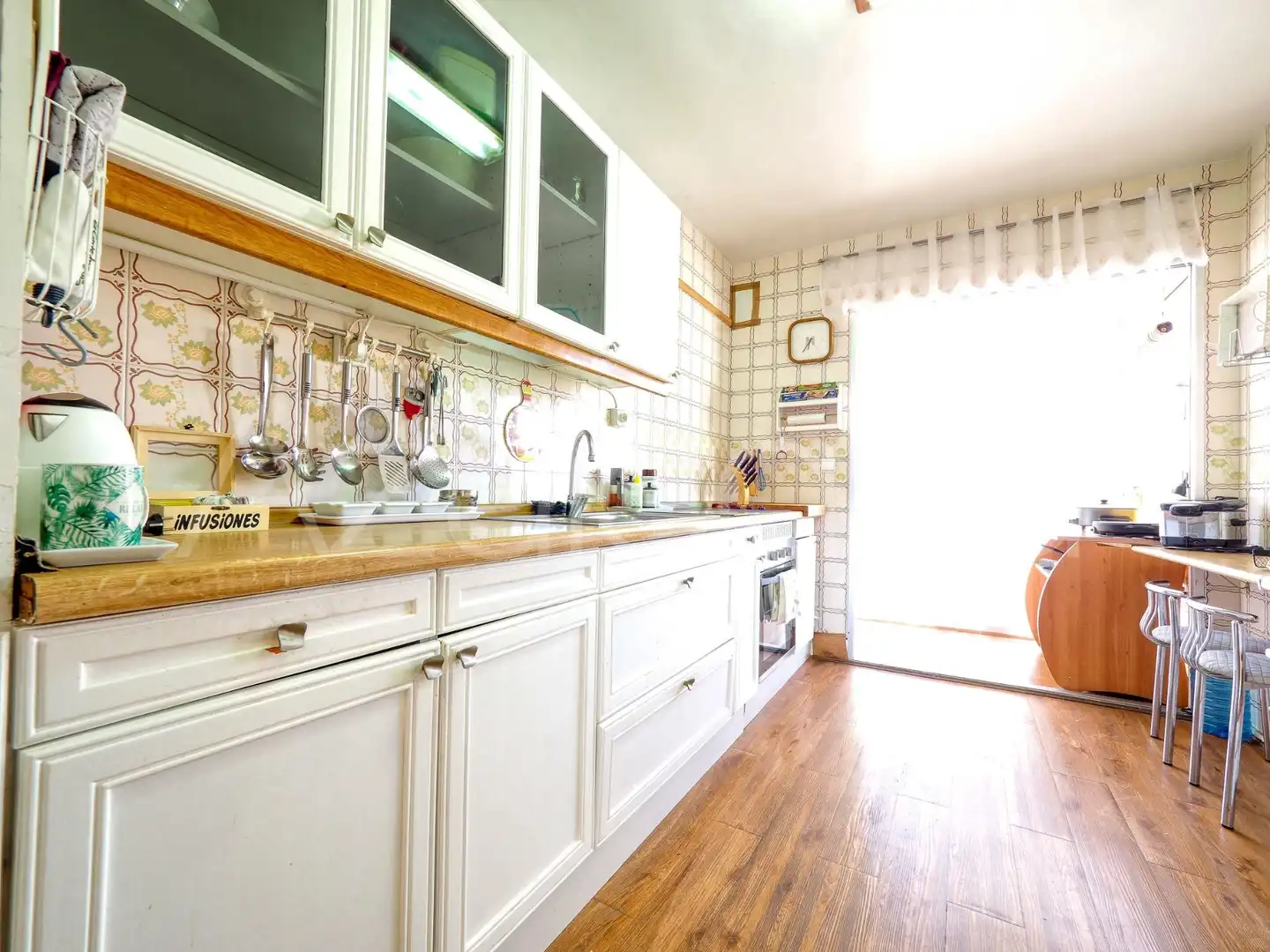 Kitchen of Flat for sale in Benidorm  with Air Conditioner and Community pool