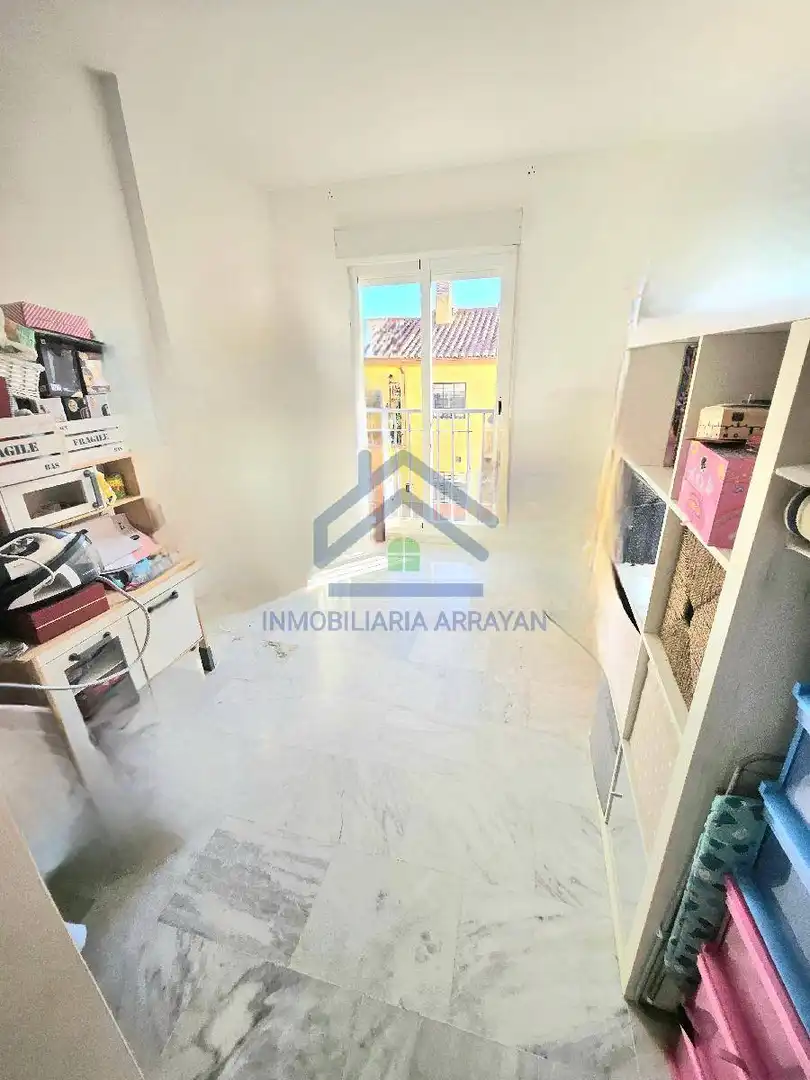 Vista exterior de Casa o chalet en venta en Ogíjares con Aire acondicionado y Balcón