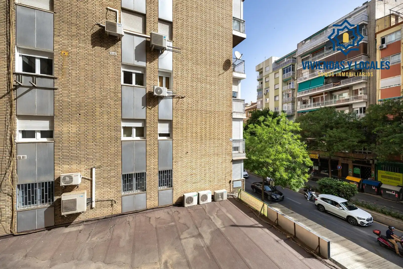 Vista exterior de Pis en venda en Granada amb Aire condicionat, Calefacció i Balcó