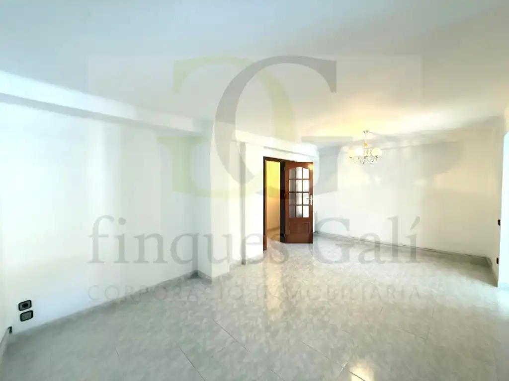 Flat for sale in Manresa  with Terrace, Storage room and Oven