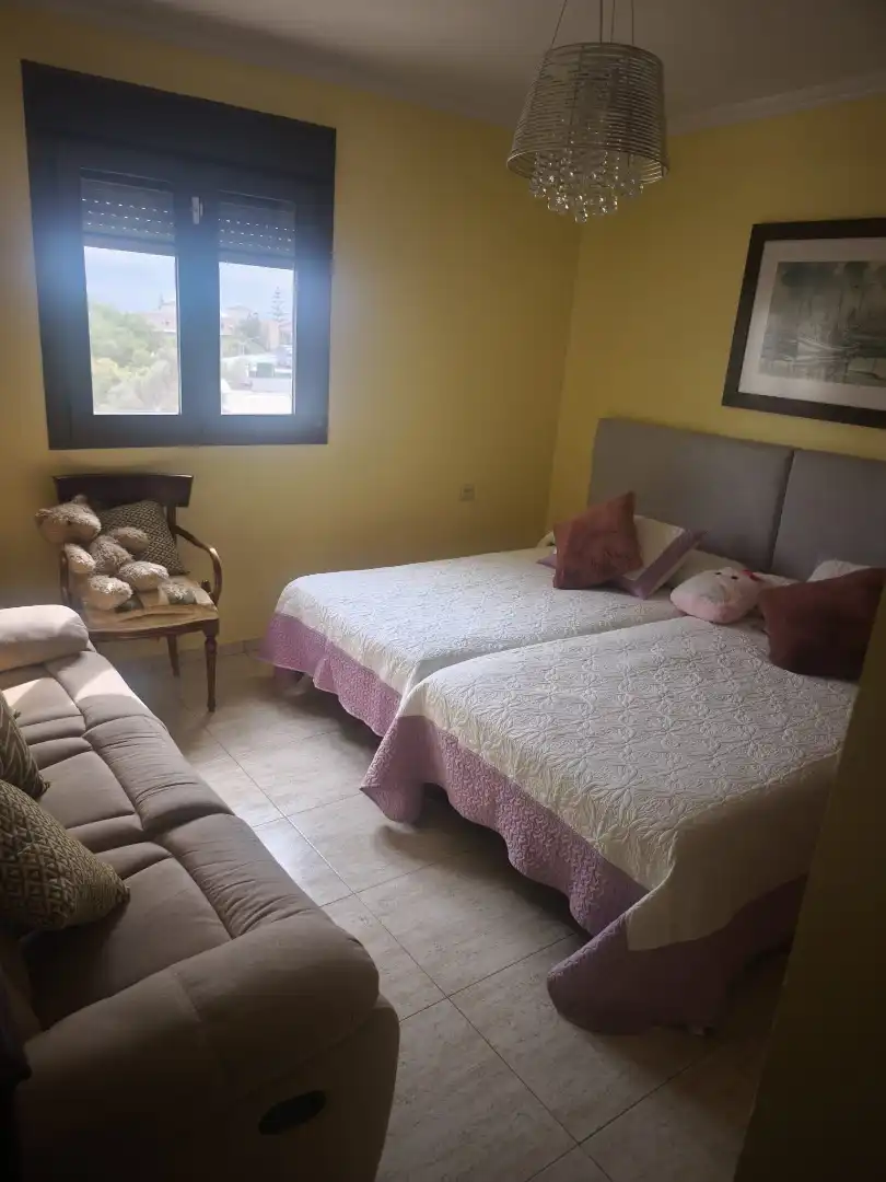 Habitación de Casa adosada en venta en Melilla con Aire acondicionado, Terraza y Trastero