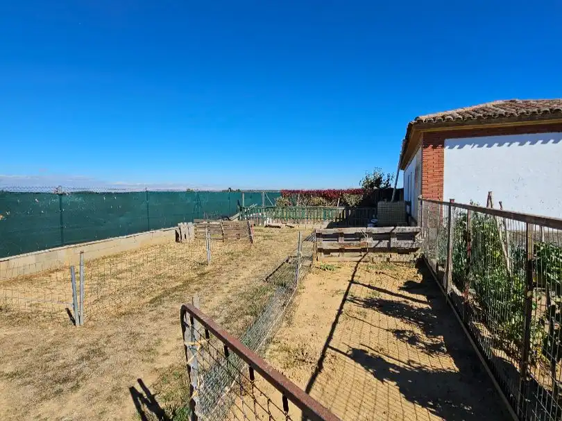 Geschaftsraum zum Verkauf in Osorno la Mayor mit Terrasse