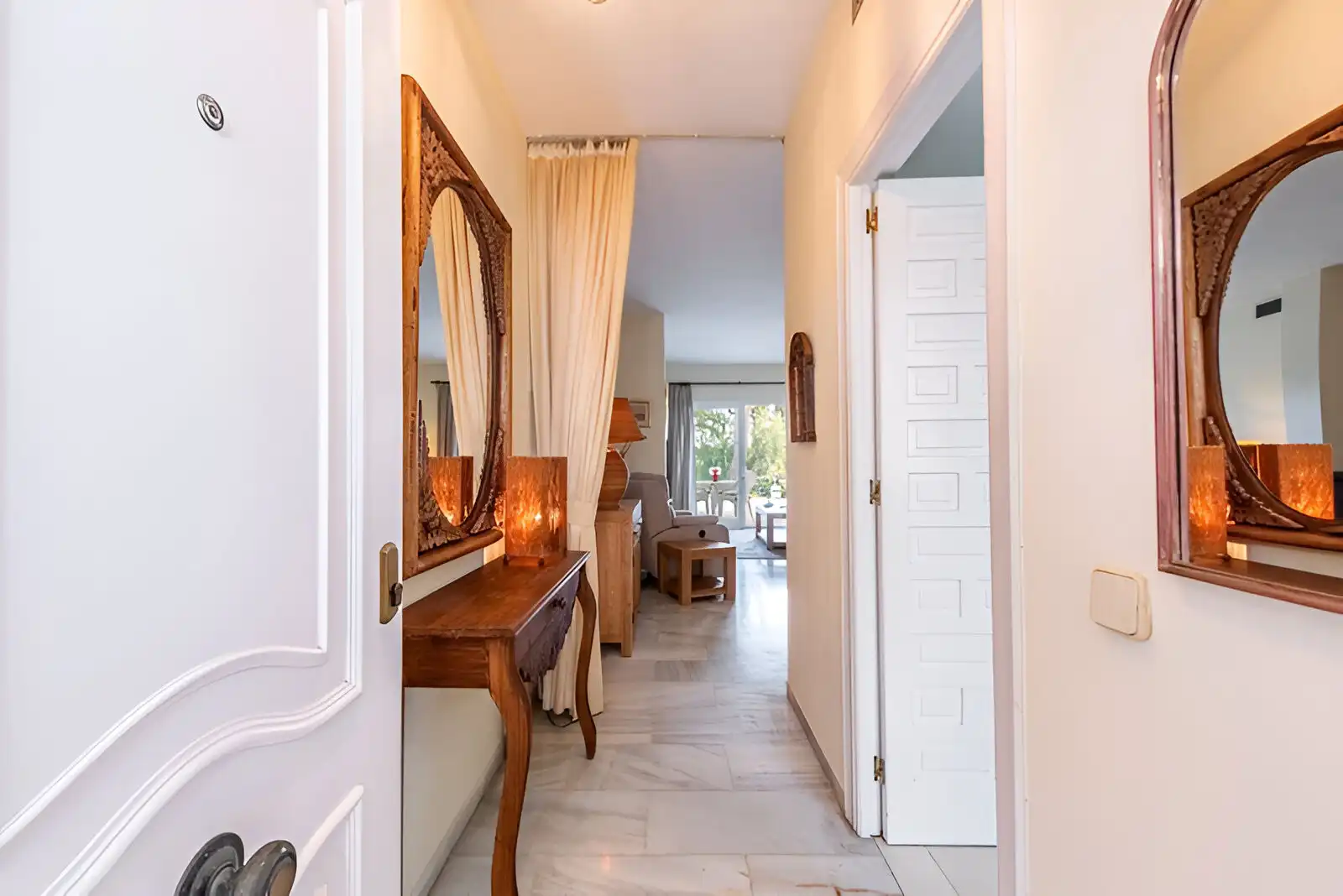 Planta baja en venta en Marbella con Aire acondicionado, Terraza y Piscina