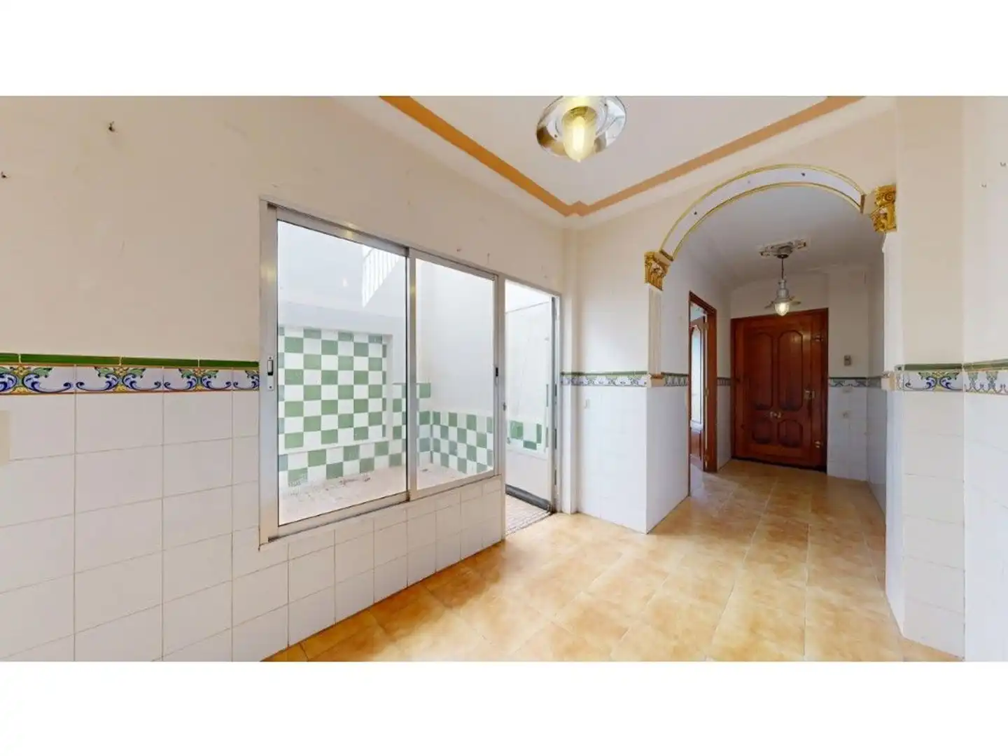 Casa adosada en venta en Casinos con Jardín privado, Terraza y Trastero