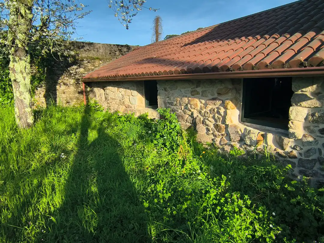 Vista exterior de Casa o xalet en venda en A Cañiza   amb Terrassa i Balcó