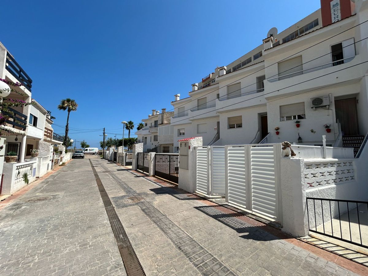 Exterior view of House or chalet for sale in Peñíscola / Peníscola  with Air Conditioner, Heating and Terrace