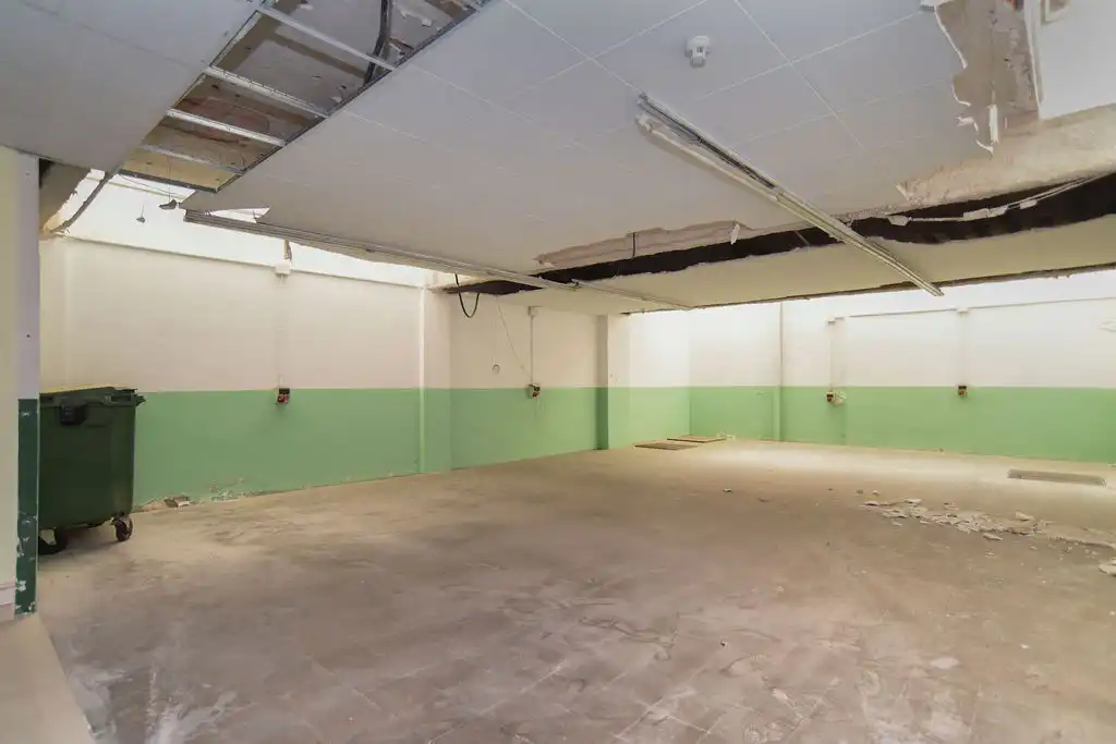 Local comercial en venta en PAU CLARIS, imagen 11