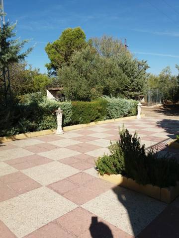 Casa-chalet en Venta en Torreperogil