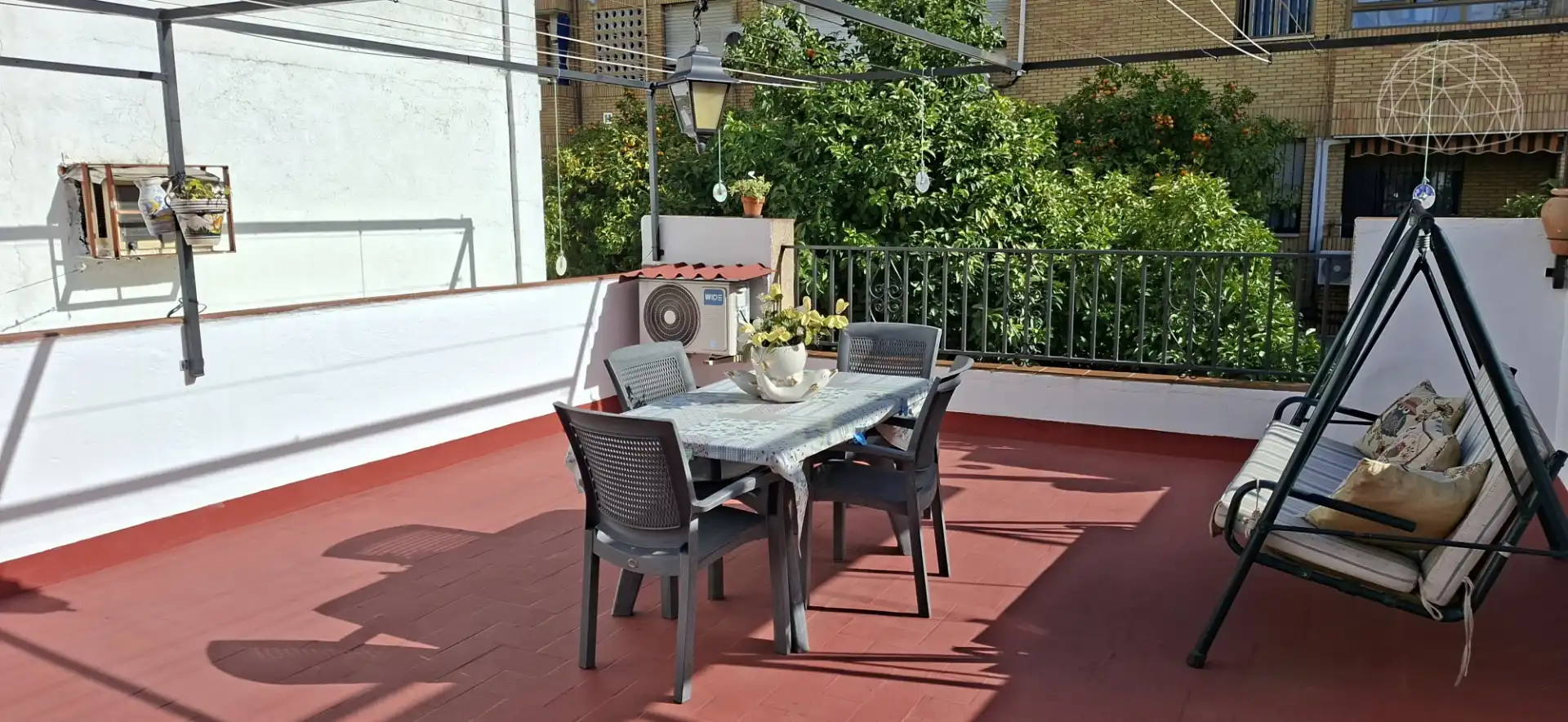 Terrasse von Haus oder Chalet zum Verkauf in Sevilla mit Klimaanlage, Terrasse und Möbliert