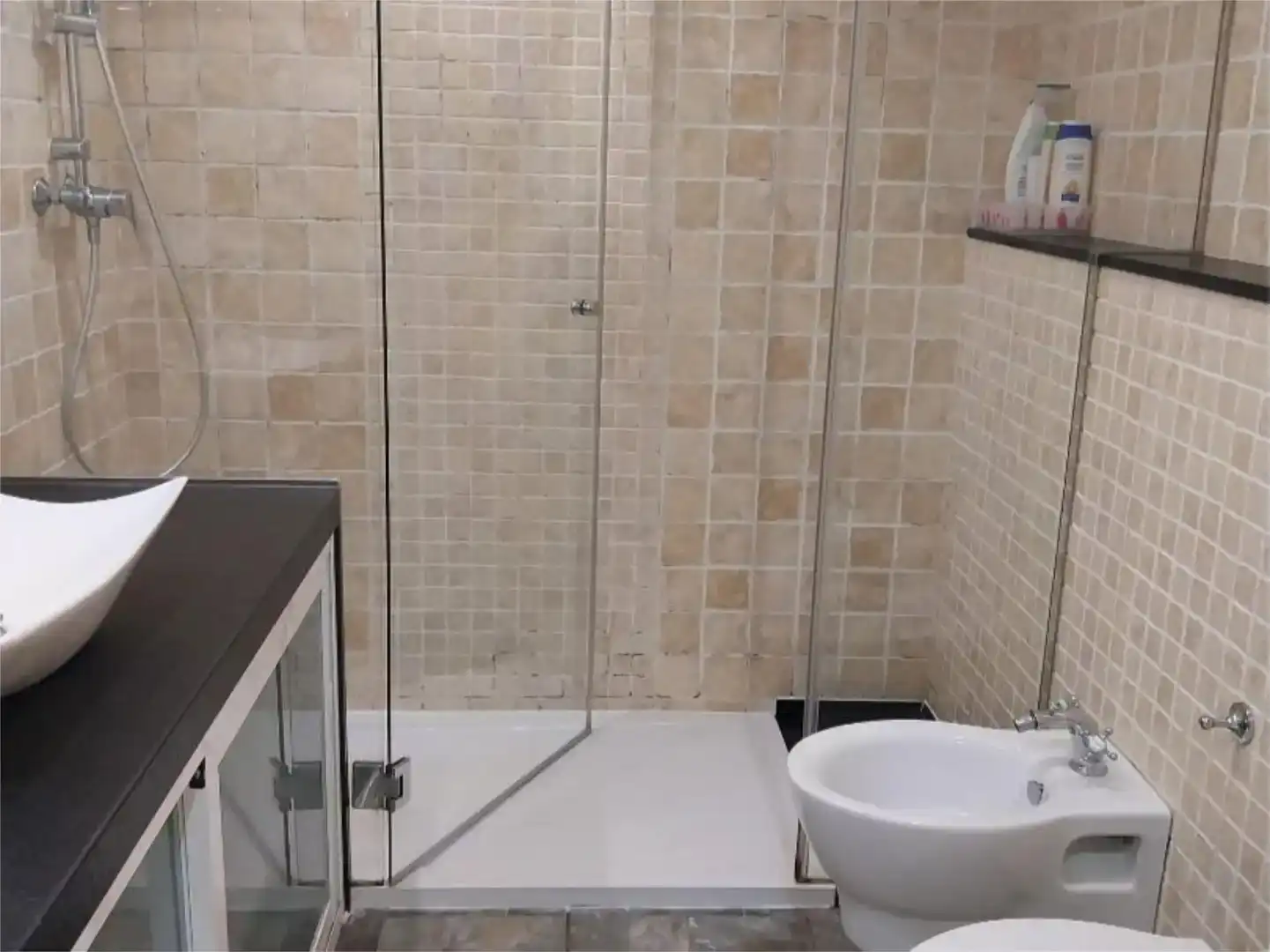 Baño de Piso en venta en Estepona con Jardín privado, Trastero y Piscina