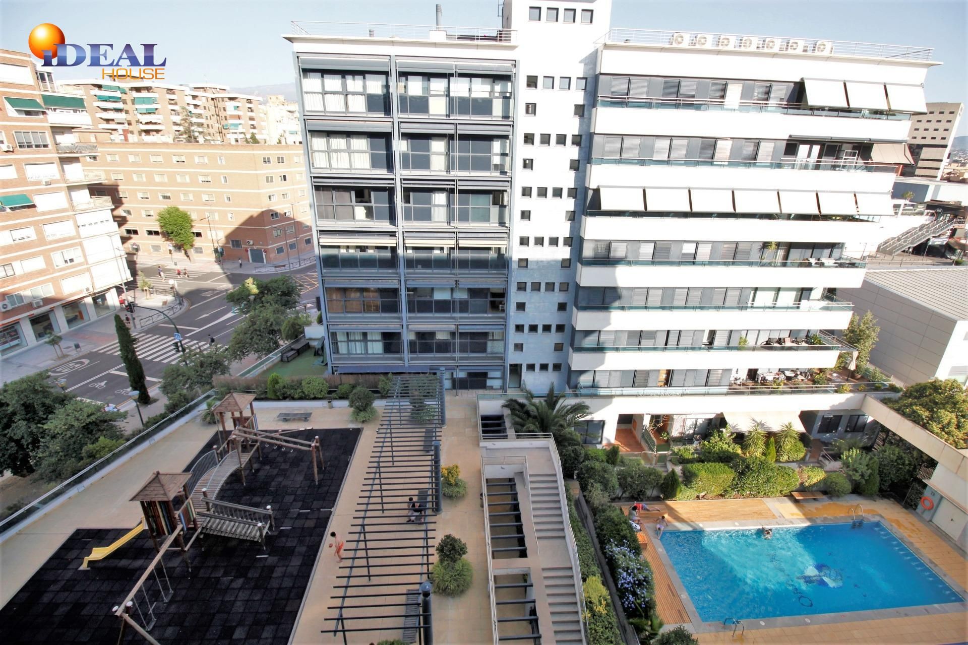 Exterior view of Apartment to rent in  Granada Capital  with Private garden and Community pool