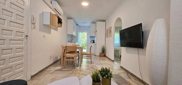 Piso en Alquiler en Avenida de Rota, 106 en Riviera del Sol