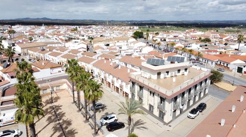 Foto 3 de Edificio en venta en San Bartolomé de la Torre, Huelva