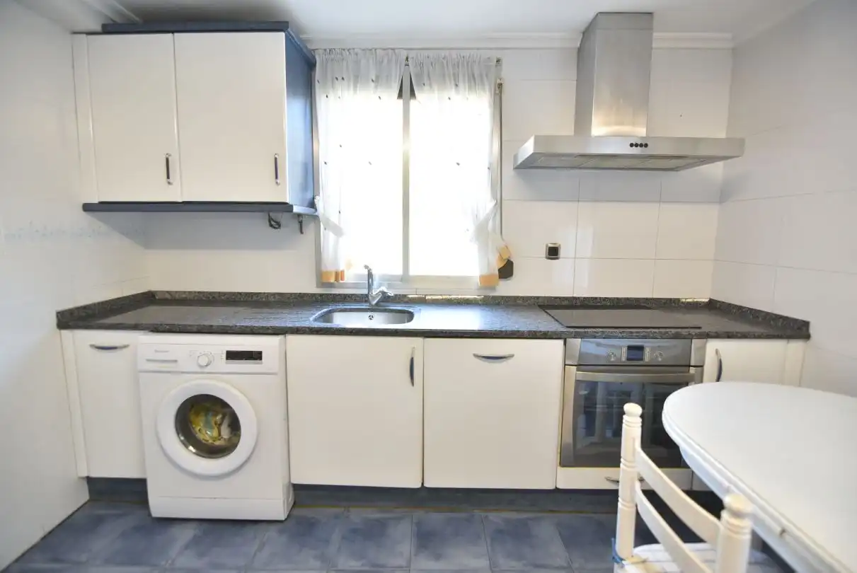 Küche von Wohnung zum Verkauf in Bergara mit Heizung, Möbliert und Balkon