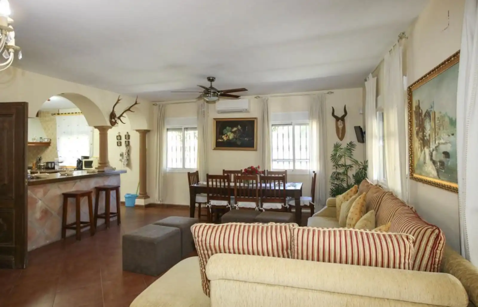 Casa rústica con piscina en venta en Calle Luna, imagen 2