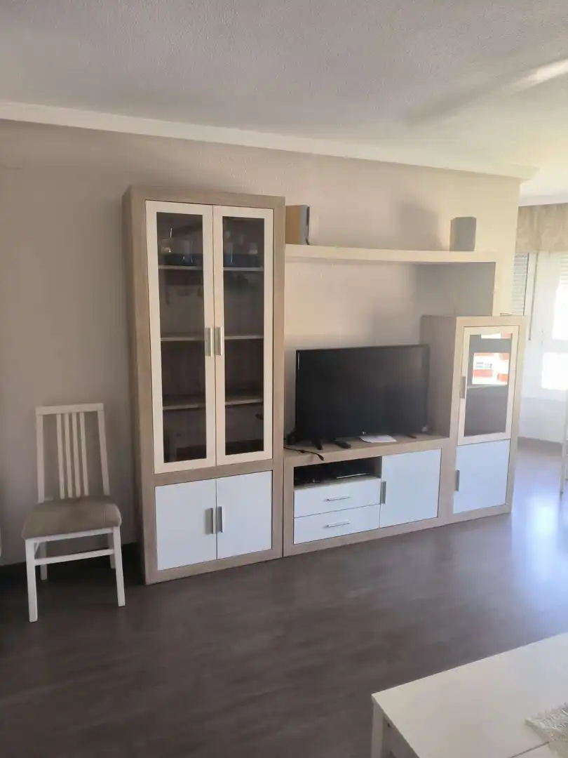 Sala de estar de Apartamento de alquiler en Torrox con Piscina, Amueblado y Internet