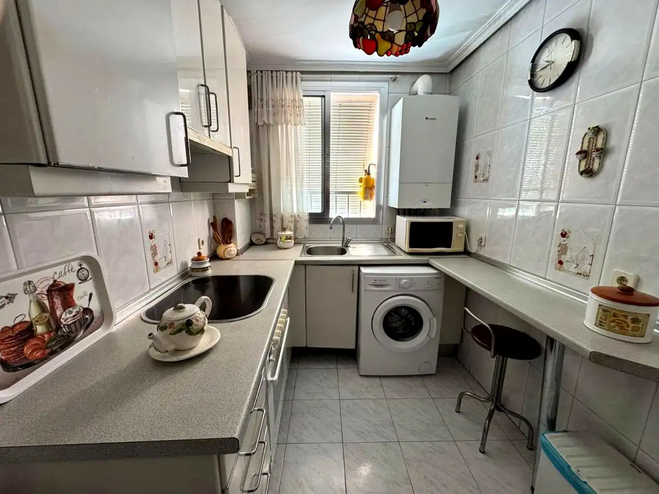 Kitchen of Flat for sale in Madrid  with Heating, Furnished and Alarm
