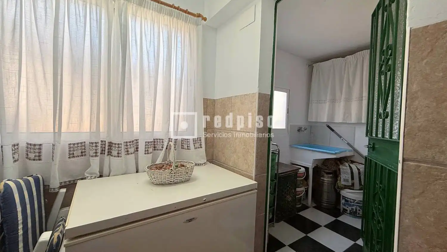 Küche von Haus oder Chalet zum Verkauf in Casabermeja mit Privatgarten, Terrasse und Abstellraum